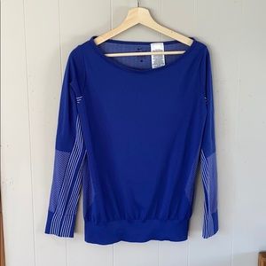 NIKE blue fitted long sleeve dri fit active top
